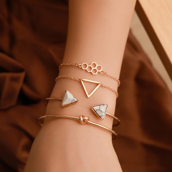 2021 New Product Fashion women Bracelet for gifts fancy chain bracelet for girls