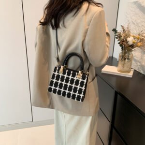 2024 New Arrival Fashion Woman Bags Handbags for Woman Black and White Lady Sling Bags