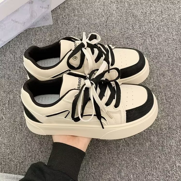 2024 Thick Soled Small White Shoes Female Student Board Shoes Fashion Running Casual Sports Shoes