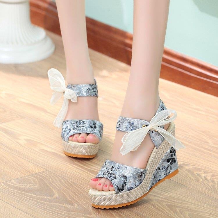 2024 Wholesale Fashion floral wedge sandals women's summer new lace strappy high heel fish mouth sandals
