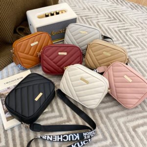 Designer Trend Lingge Embroidery Camera Female Shoulder Bag Fashion Chain Crossbody Bags Tassel Small Messenger Handbags