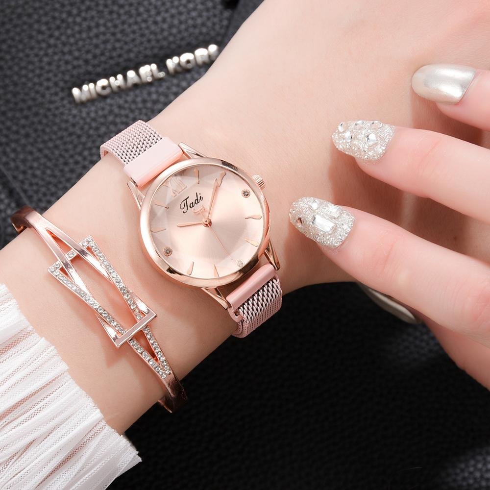 Fashion 2pcs Set Women Watches Simple Magnet Flower Rhinestone Watch Ladies Wrist Watch Bracelet Set Black Clock Reloj Mujer