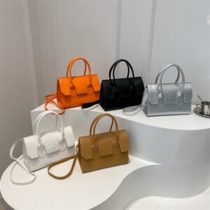 Fashion design single shoulder solid color 2024 winter new simple texture handbag bag