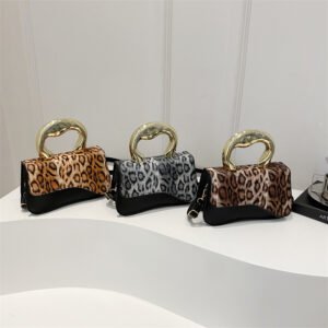 Fashion leopard print bag woman 2024 new fashion style simple cool girl style shoulder bag