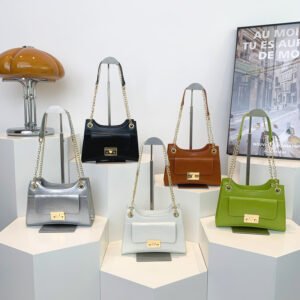 Luxury Design Women's Handbag New Arrival Ladies Party Purse Chain Shiny leather Clutch bag evening bags