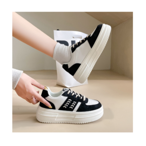 Popular Thick Sole Small White Shoes for Women's Spring and Summer Versatile Trendy Board Shoes 2024 New Sports Women's Matsuke
