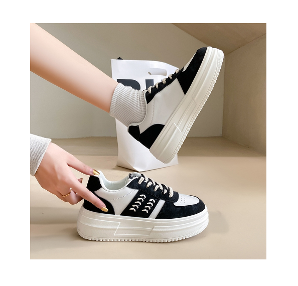 Popular Thick Sole Small White Shoes for Women's Spring and Summer Versatile Trendy Board Shoes 2024 New Sports Women's Matsuke