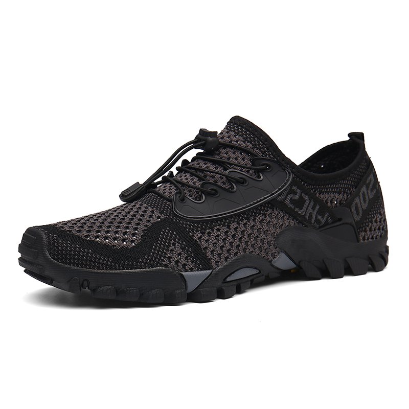 Slip On Upstream Shoes Men Quick Dry Aqua Shoes Breathable Hiking Wading Sneakers Beach Surfing Swimming Water Barefoot Shoes